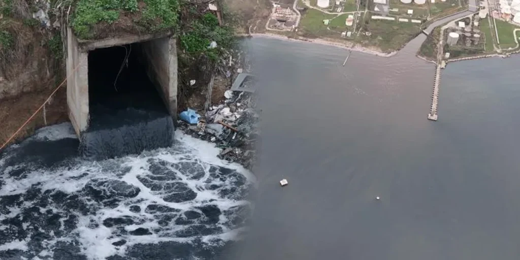Inquinamento di Marmara: il mare cambia colore a causa di rifiuti chimici non trattati