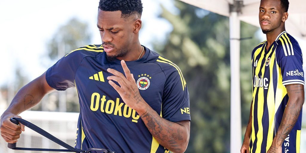 Avrupa ve Süper Lig'de 8 maçı kaçırdı: Jhon Duran'dan eleştirilere cevap geldi