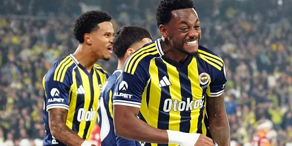 Derby Galatasaray-Fenerbahçe: Jhon Duran segna al 90+5 per pareggio 1‑1