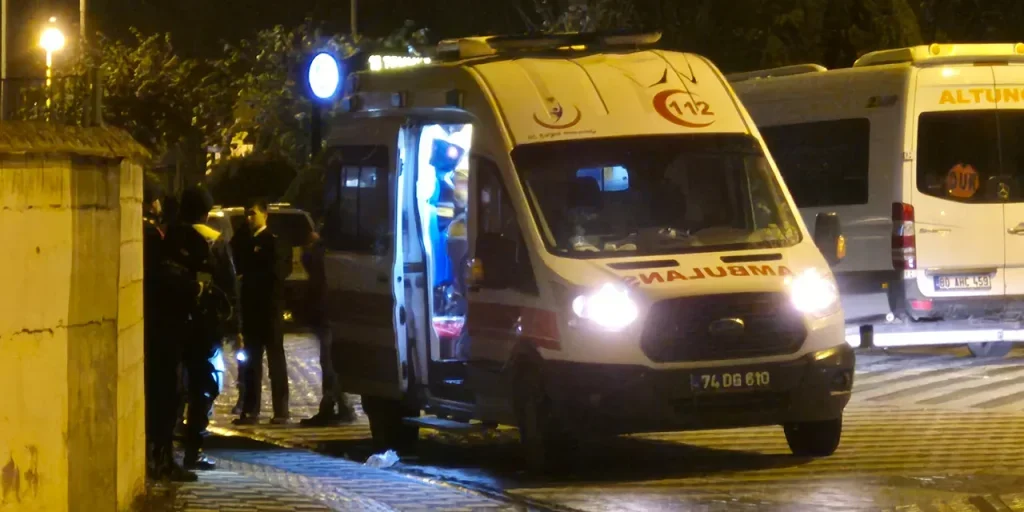 Uomo armato si suicida a Bartin dopo tentativi di fermarlo