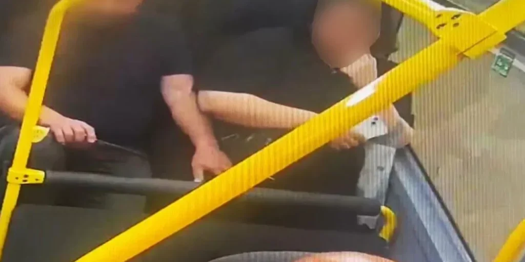 Molestia di una giovane donna in minibus a Karabük: sospetto arrestato e rilasciato dopo un mese di custodia cautelare