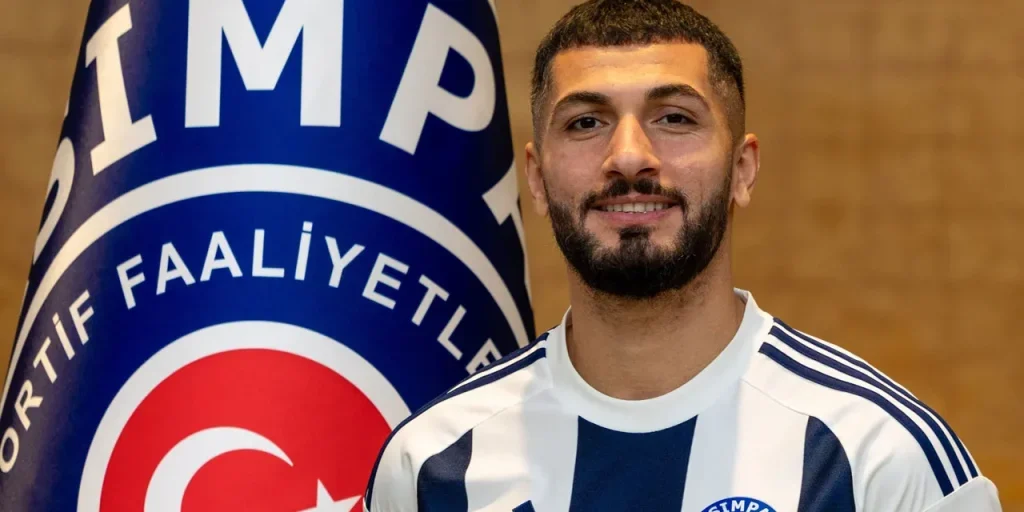 Kamil Ahmet Çörekçi si trasferisce a Kasımpaşa