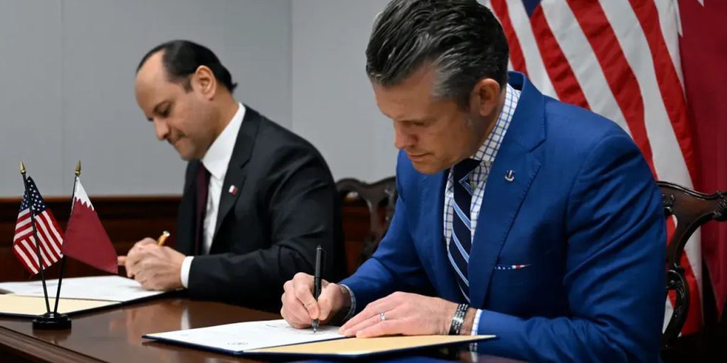 Accordo di difesa tra Qatar e Stati Uniti: una nuova alleanza militare con implicazioni strategiche e politiche