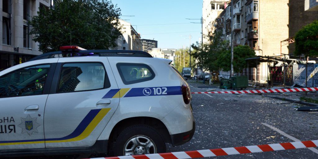 Attacco con coltello a scuola di Kiev: 14enne aggredisce insegnante e compagni, insegnante in pericolo di vita