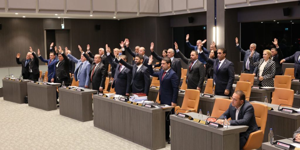 KKTC Meclisi’nden tarihi karar: İki devletli çözüm önerisi kabul edildi