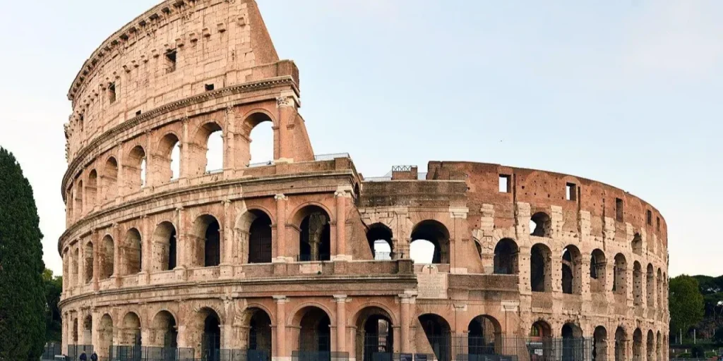 Mostra al Colosseo: la storia di Troia arriva a Roma