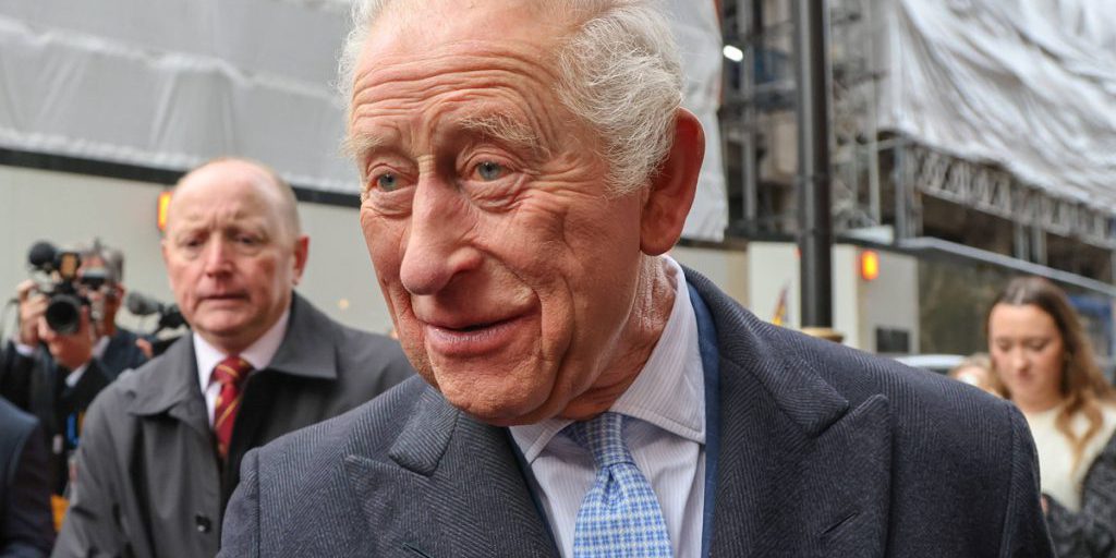 Re Carlo III esclude alcuni familiari dalla tradizionale riunione di Natale a Sandringham