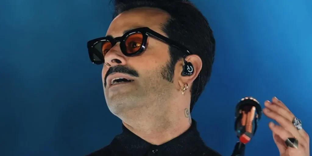 Scandalo al concerto: proprietario del locale insulta la moglie di Gökhan Türkmen e si risolve in controversia