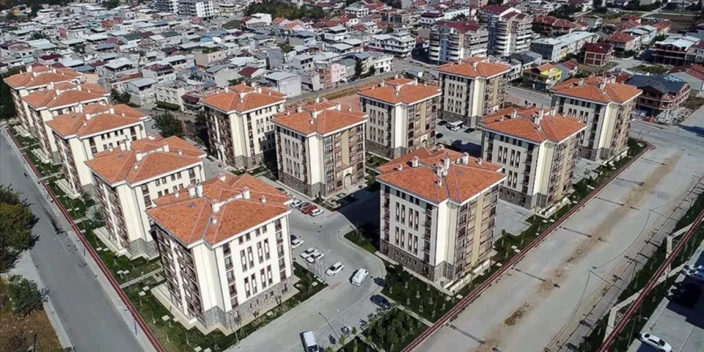 Prezzi delle abitazioni in Turchia salgono di 1.015 TL al metro quadrato a novembre 2025