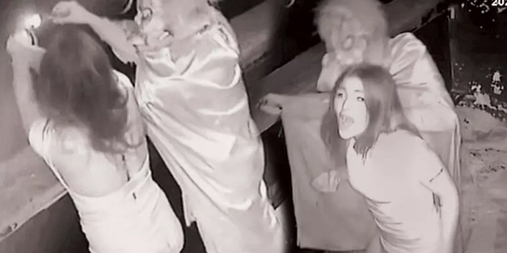 Korku evinde skandal! Genç kızı darbedip elektroşok uyguladılar