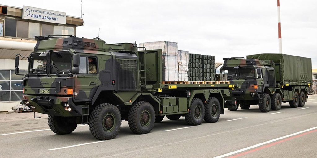 Kosova, Türk üretimi binlerce kamikaze dronu aldı! Teslimatı bizzat Başbakan karşıladı