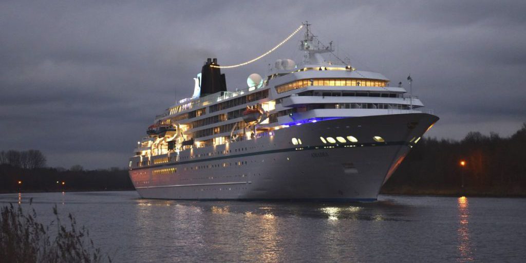 Collisione di due navi da crociera sul Nilo: una turista italiana muore vicino a Luxor