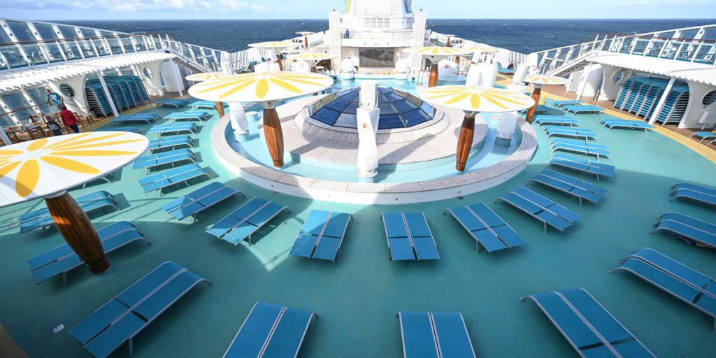 Famiglia tedesca in crociera di 133 giorni: i bambini rimangono fuori dalla scuola per mesi