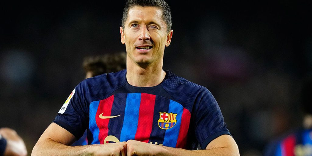 Il Futuro di Robert Lewandowski nel Calcio: Una Dichiarazione Misteriosa che Genera Curiosità e Speculazioni