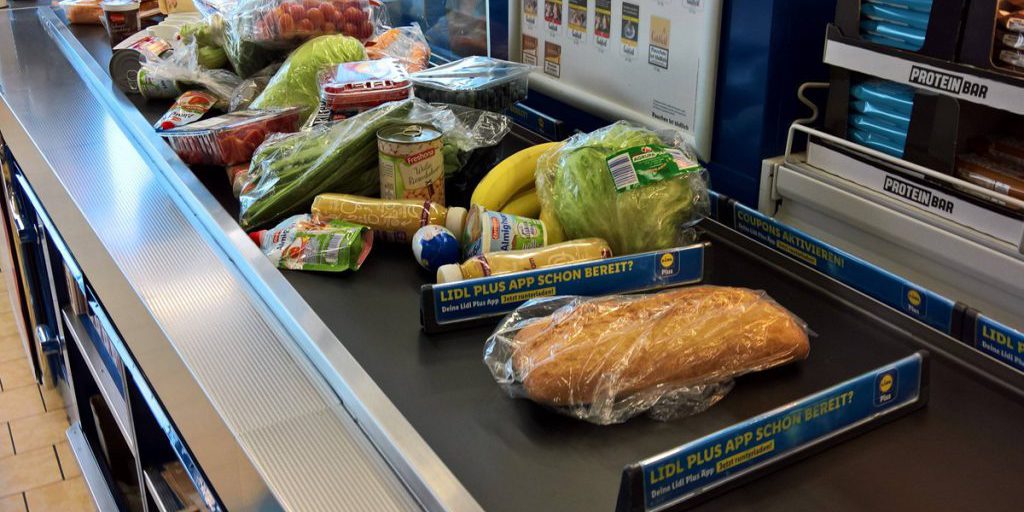 Impiegata di Lidl osserva cambiamenti nella filiale e si chiede cosa significhino