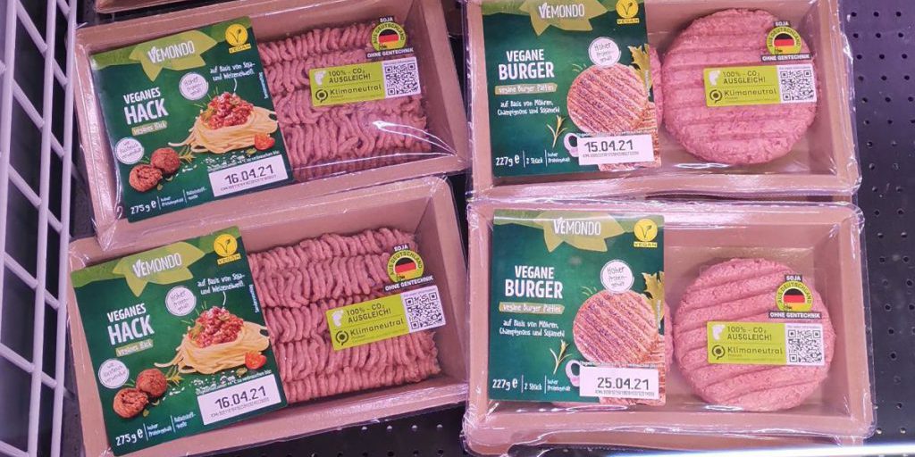 Lidl lancia la campagna Veganuary con offerte sulla linea Vemondo: reazioni contrastanti