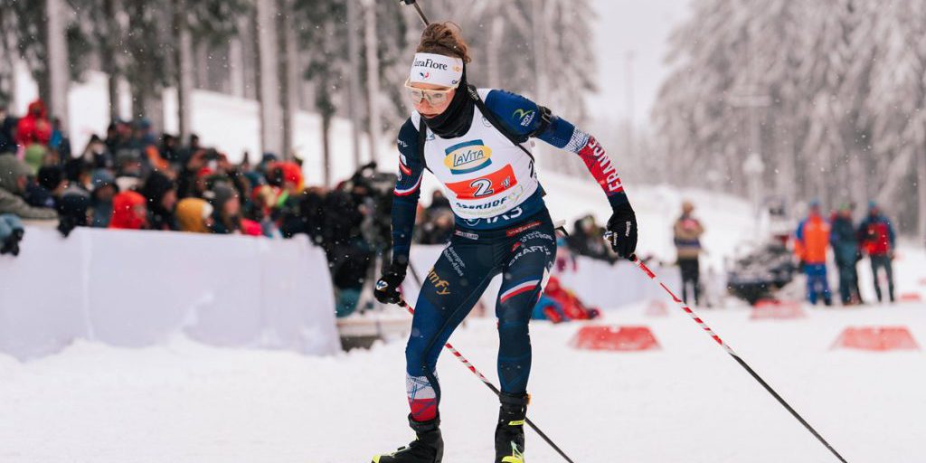 Biathlon di Oberhof: la star evita la squalifica in un episodio di grande tensione