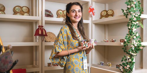 Georgia presenta ceramica al Banan, evento saudita delle arti manuali