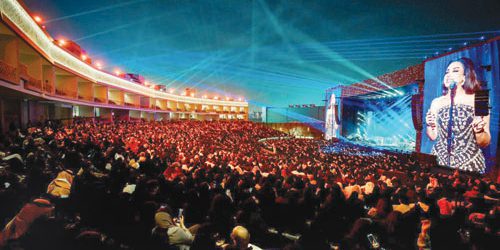 La Cantante Angam Si Esibisce a Riyadh: Un Successo che Promuove la Cultura Araba