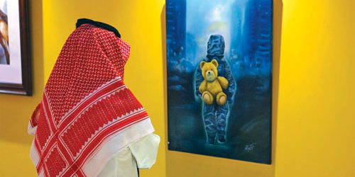 Mostra a Abha: Ombra che non segue il suo proprietario unisce tradizione e modernità