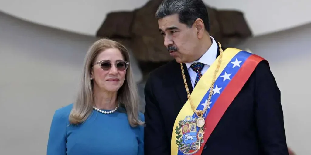 Maduro e Cilia Flores arrestati negli Stati Uniti: primo comparire davanti a un giudice a New York