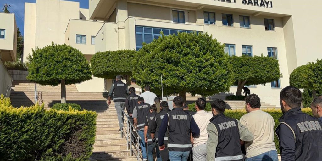 Marmaris’te FETÖ operasyonu: Kaçış planı denizde bitti!