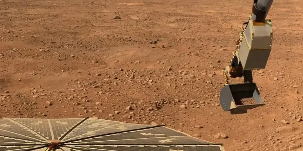 Marte: otto grotte con tracce di acqua rilevate dalla missione Mars Reconnaissance Orbiter