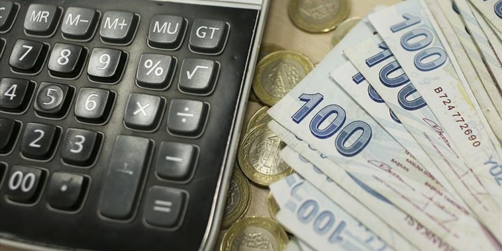 Aumenti di stipendio per dipendenti pubblici e pensionati: tre scenari possibili secondo le previsioni della Banca Centrale