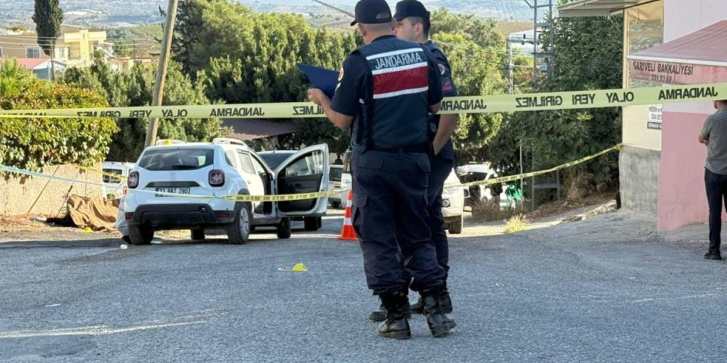 Mersin'de dehşet, 2 ölü var! Ekmek almak için çıkmışlardı, her satırı korkunç