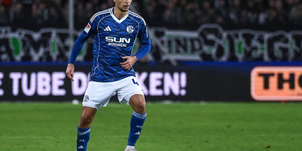 Mertcan Ayhan: le prestazioni del giovane giocatore dello Schalke suscitano entusiasmo tra i tifosi