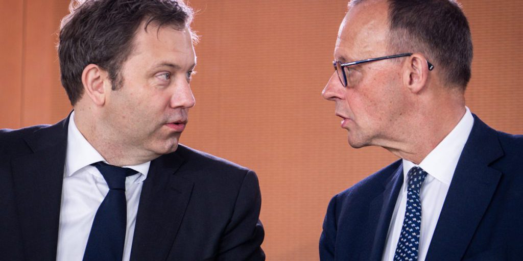 La Germania Investe 500 Miliardi di Euro per il Futuro: Klingbeil Assicura la Trasparenza e la Responsabilità