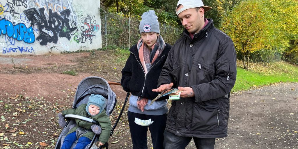 Bürgergeld-Paar nutzt Fehler im System: „Überlegen, was wir noch beantragen könnten“