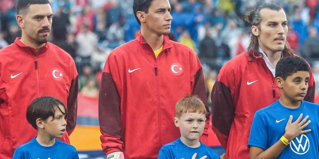 Crisi nella Squadra Nazionale Turca: La Vicenda di Berke Özer e le Sue Possibili Ripercussioni