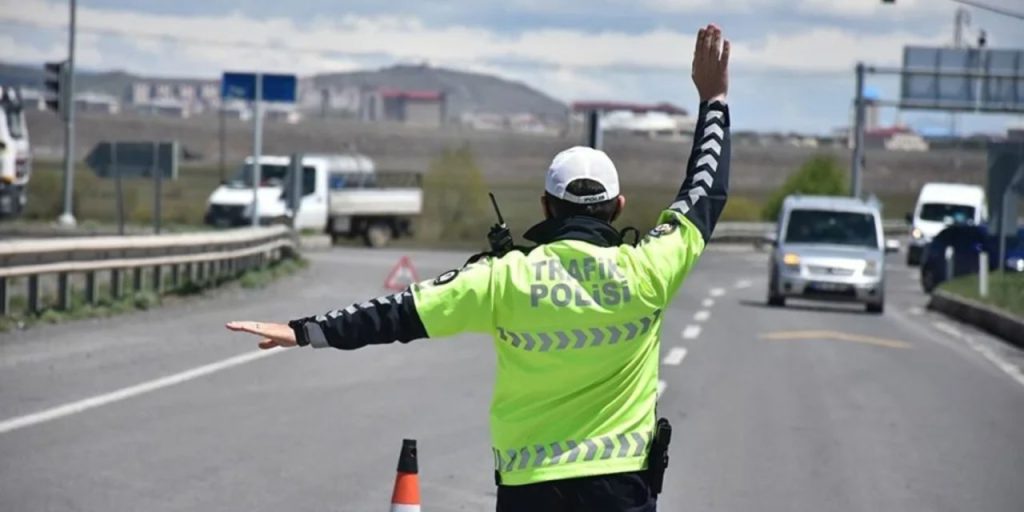 Preparati per l'Inverno: 3 Giorni per Mettere in Sicurezza la Tua Auto con Pneumatici Invernali