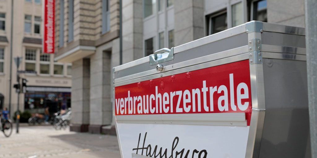 Confezione ingannevole dell'anno 2025: la Consumer Center ti chiede di segnalare.