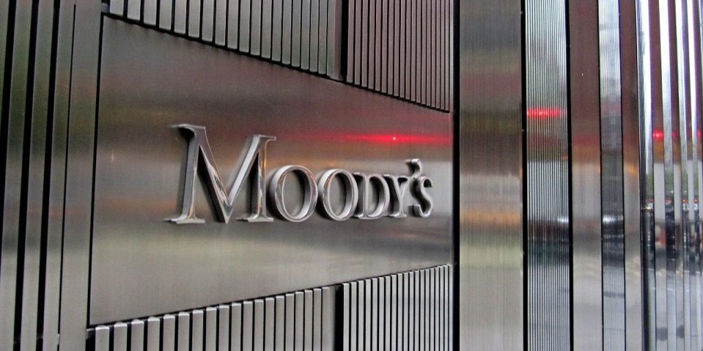 Moody's, Fransa'nın kredi notu görünümünü negatife çevirdi