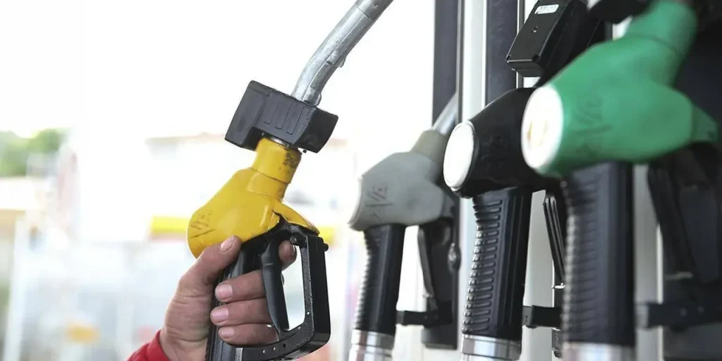 Aumento del prezzo della benzina: cosa significa per noi e come possiamo risparmiare