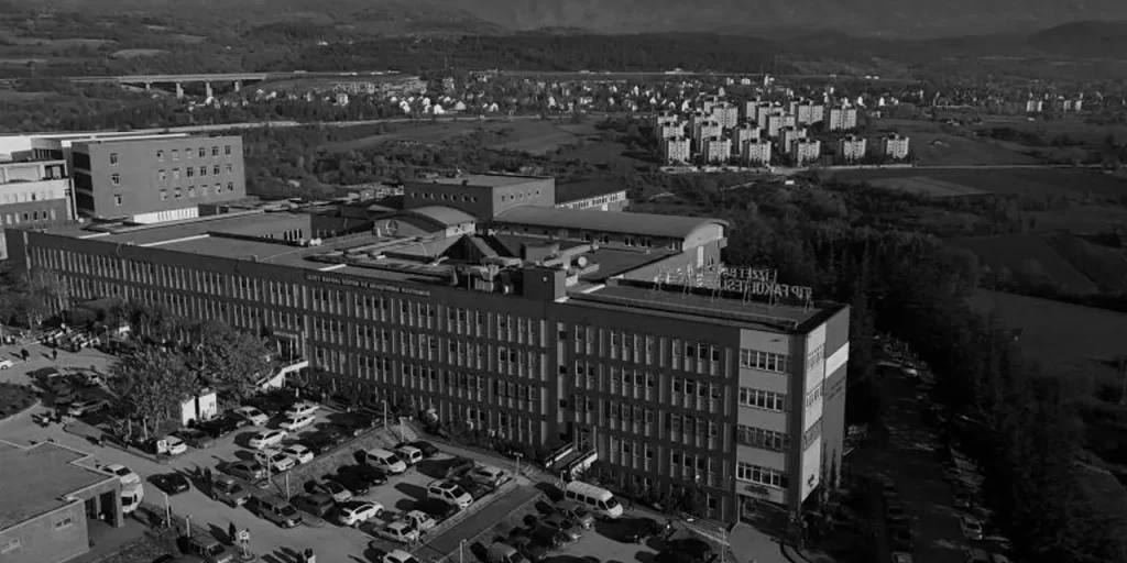 Incidente sul lavoro a Bolu: compressore provoca lacerazione intestinale, lavoratore arrestato