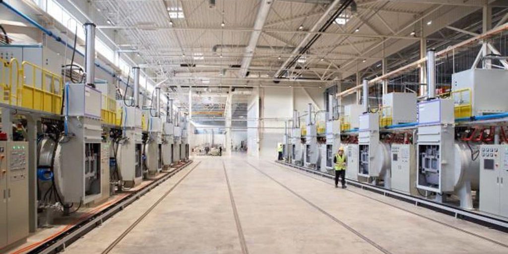 Auto elettriche: apre in Estonia la più grande fabbrica di magneti fuori dalla Cina