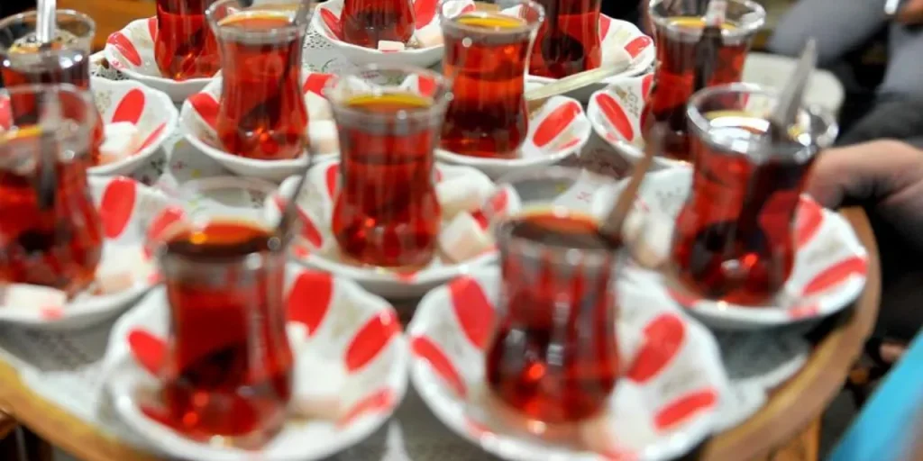 Gaziantep domina la classifica dei consumi di tè in Turchia