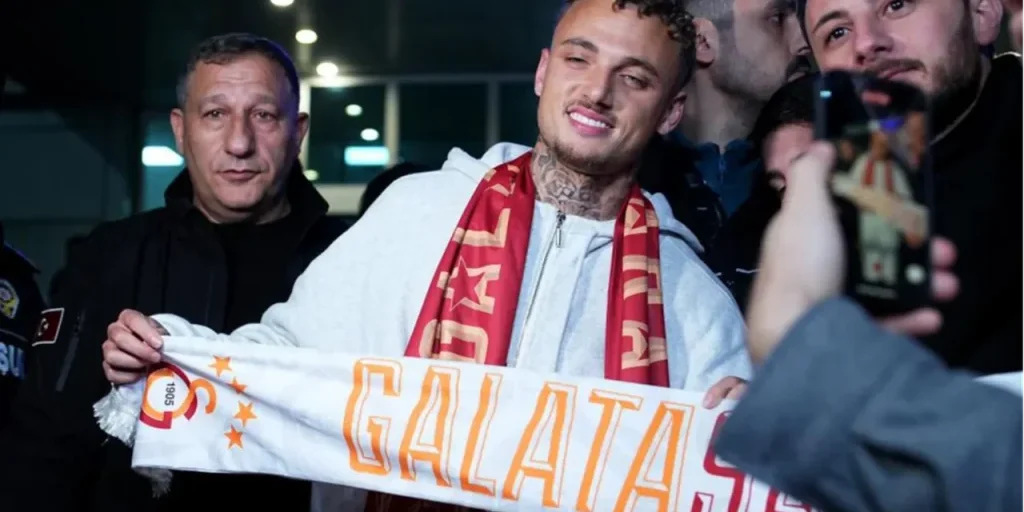 Noa Lang arriva a Istanbul: Galatasaray avvia trattative di trasferimento