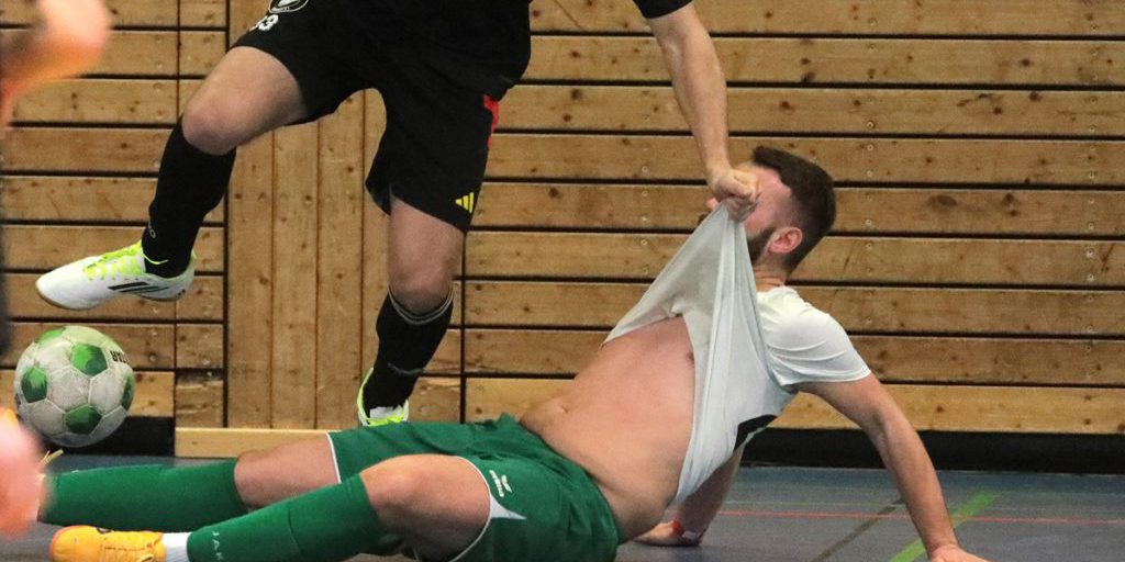 Rissa di massa a campionata indoor in NRW: feriti e annullamento dell'evento