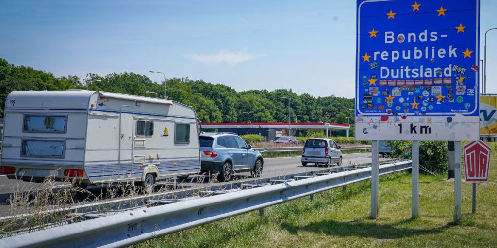 Mann fährt aus den Niederlanden über NRW-Grenze – er wird es für immer bereuen