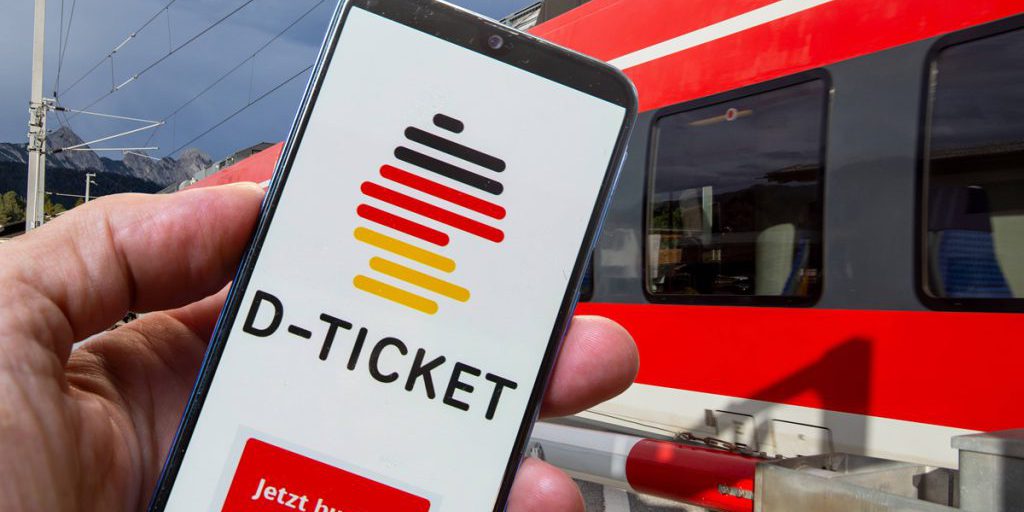 Deutschlandticket noch teurer – mit dieser Alternative können viele Bahnkunden in NRW sparen