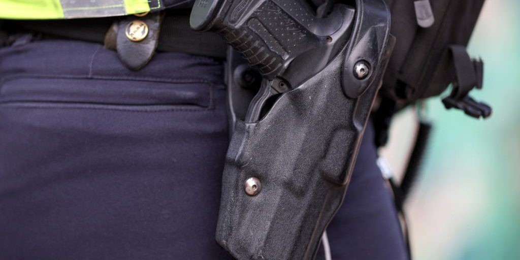 Sparatoria a Düsseldorf: Polizia Interviene in Situazione di Crisi dopo Minacce a Agenti