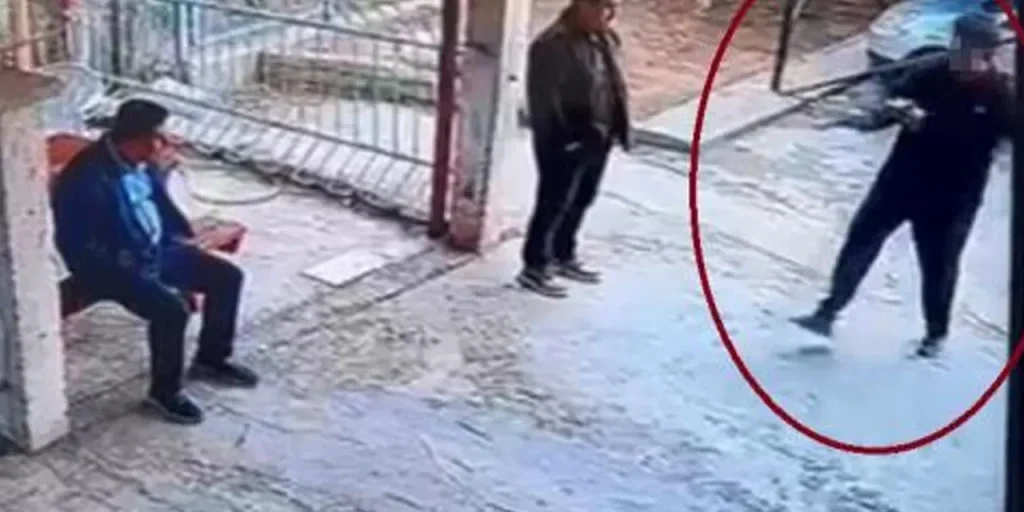 12enne spara al dirigente scolastico a Mersin: padre arrestato