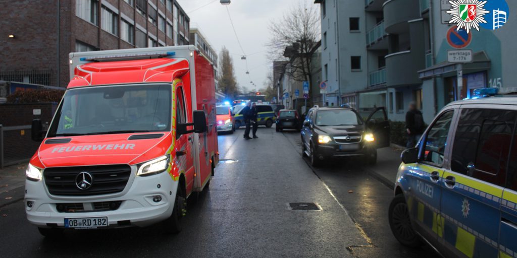 Incidente grave davanti a scuola materna di Oberhausen: madre gravemente ferita