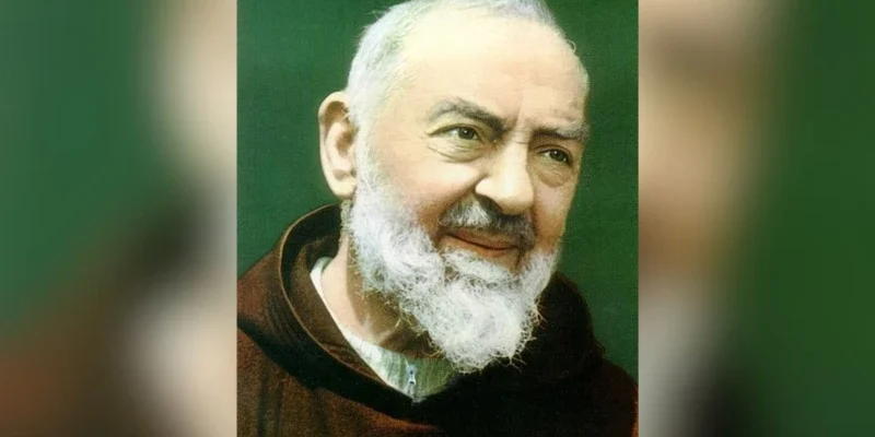 L'abito di Padre Pio arriva negli Stati Uniti: un evento unico per la comunità cattolica