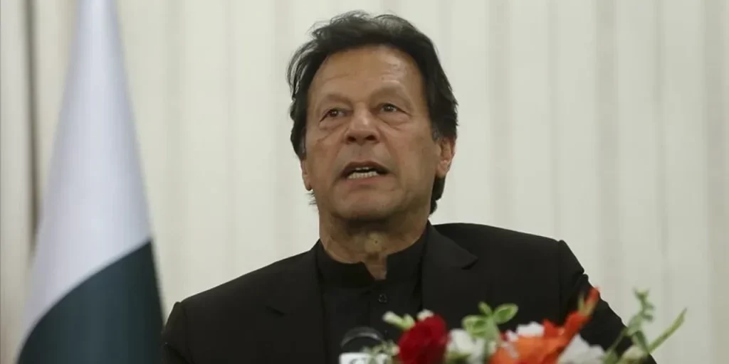 Imran Khan, ex PM del Pakistan, confermato vivo dalla prigione di Adiala