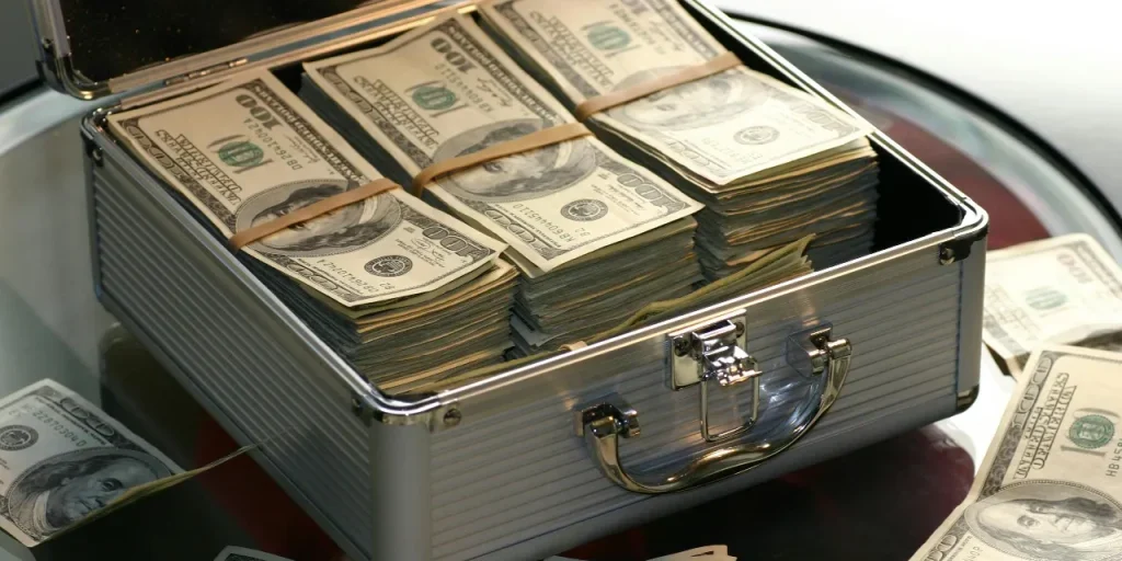 JPMorgan: 7 abitudini condivise da 111 miliardari per raggiungere il successo